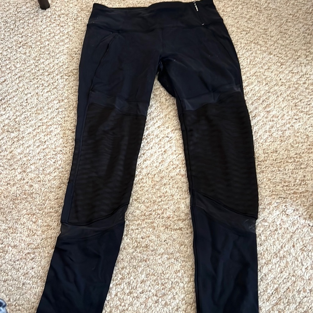 Calia by Carrie Underwood yoga pants